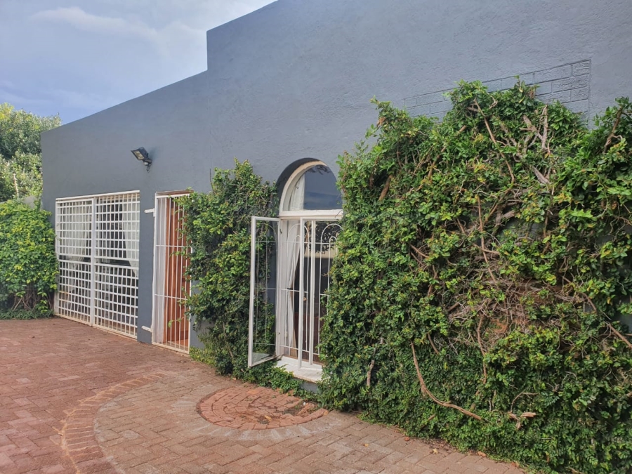 4 Bedroom Property for Sale in Kuruman Northern Cape